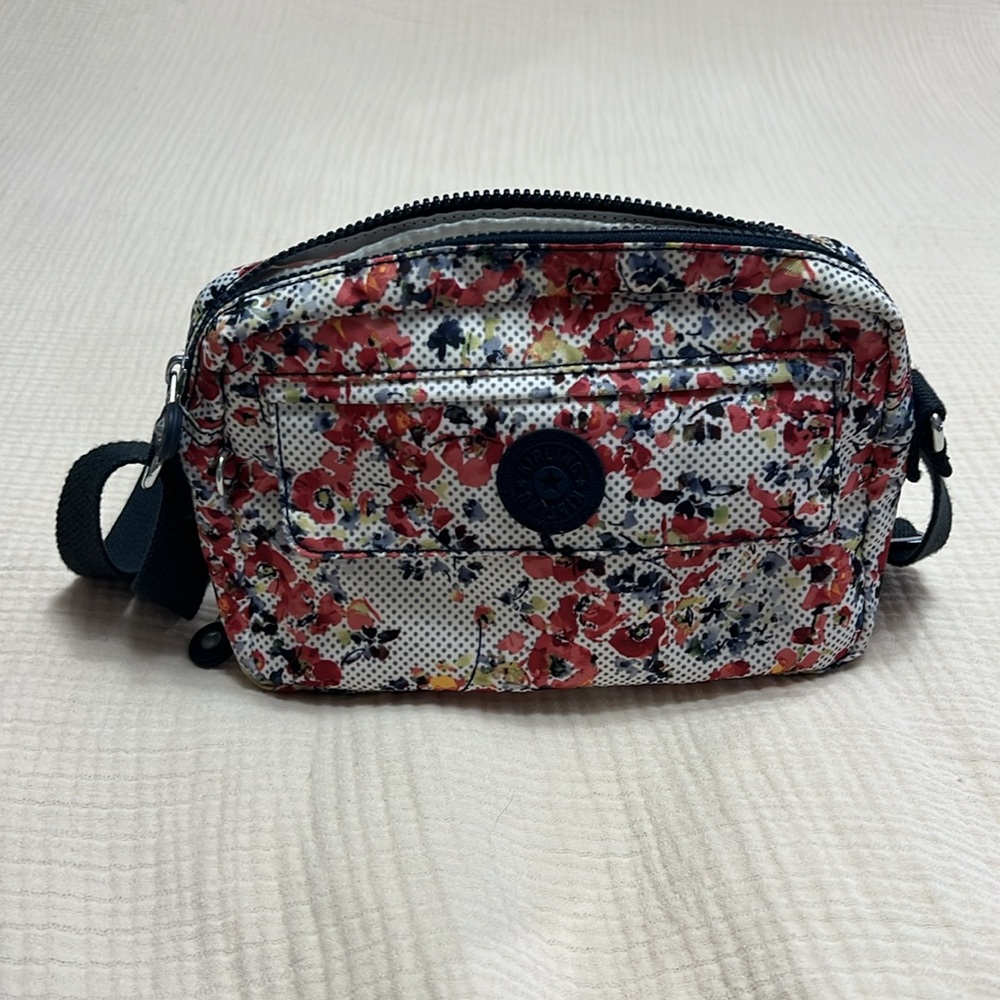 Kipling Crossbody - Picture 6 of 7